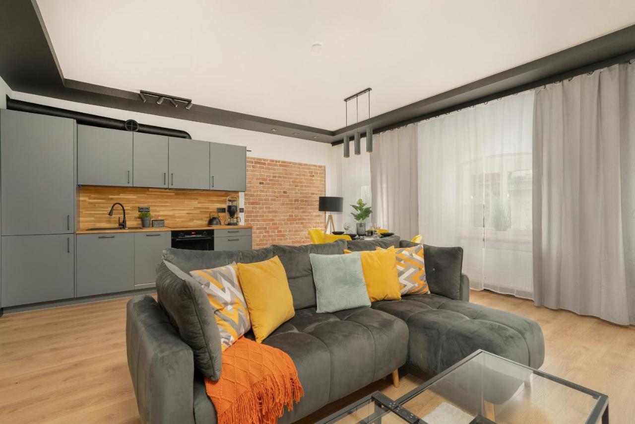 Komeda Apartment Hidden In Poznan Old Town By Noclegi Renters Zewnętrze zdjęcie