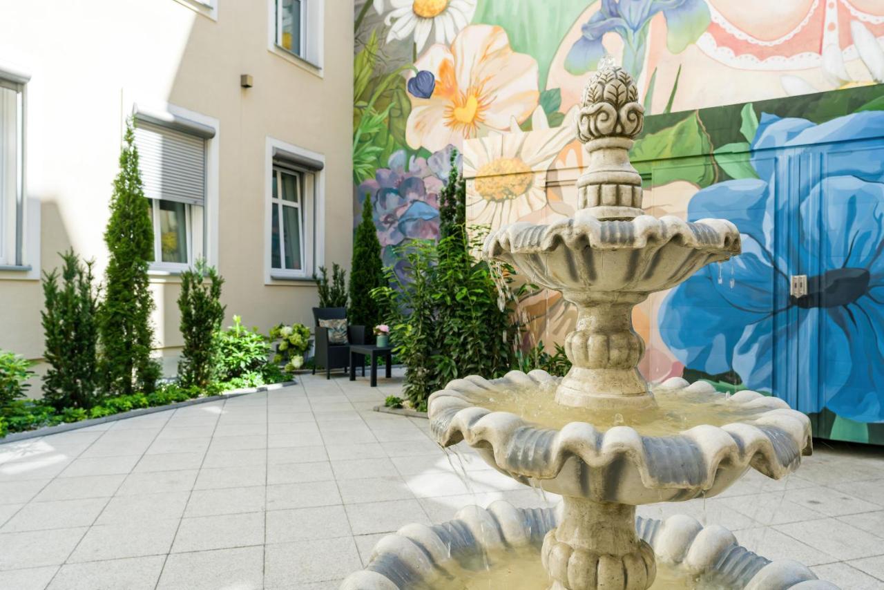 Komeda Apartment Hidden In Poznan Old Town By Noclegi Renters Zewnętrze zdjęcie